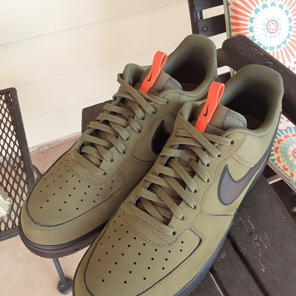 NIKE Air Force 1's '07 low Medium Olive/Starfish BQ4326-200 Men's Size 12 Shoes - Picture 8 of 16